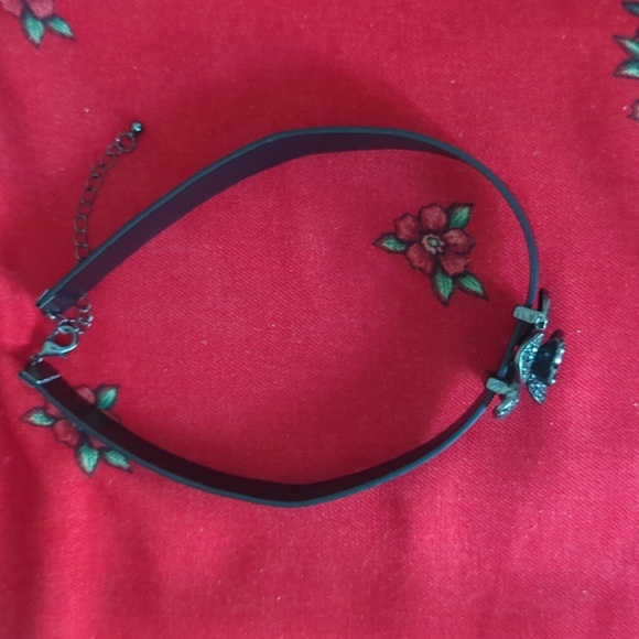 Black Collar/Choker with Silver Floral Accent - Picture 3 of 4